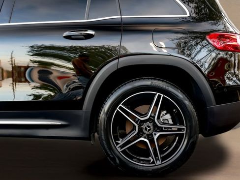 Used 2024 Mercedes-Benz GLB 250 image 6