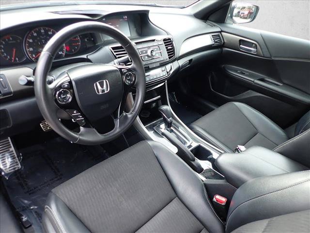 Used 2017 Honda Accord Sport image 9