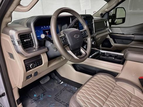 Used 2026 Ford F450 Platinum w/ Platinum Plus Package AWD/4WD image 9