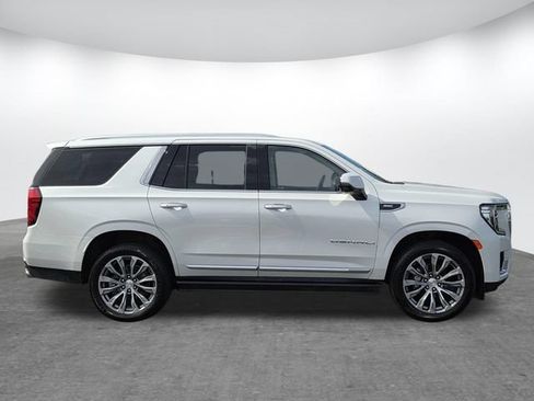 Used 2022 GMC Yukon Denali RWD image 3