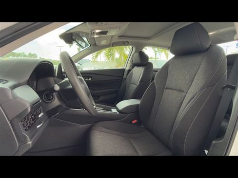 Certified 2025 Honda Accord SE image 13