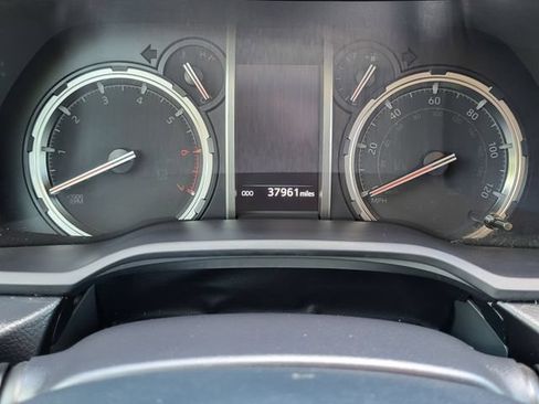 Used 2023 Toyota 4Runner Limited AWD/4WD image 15