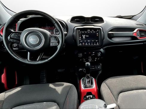 Used 2022 Jeep Renegade Trailhawk image 14