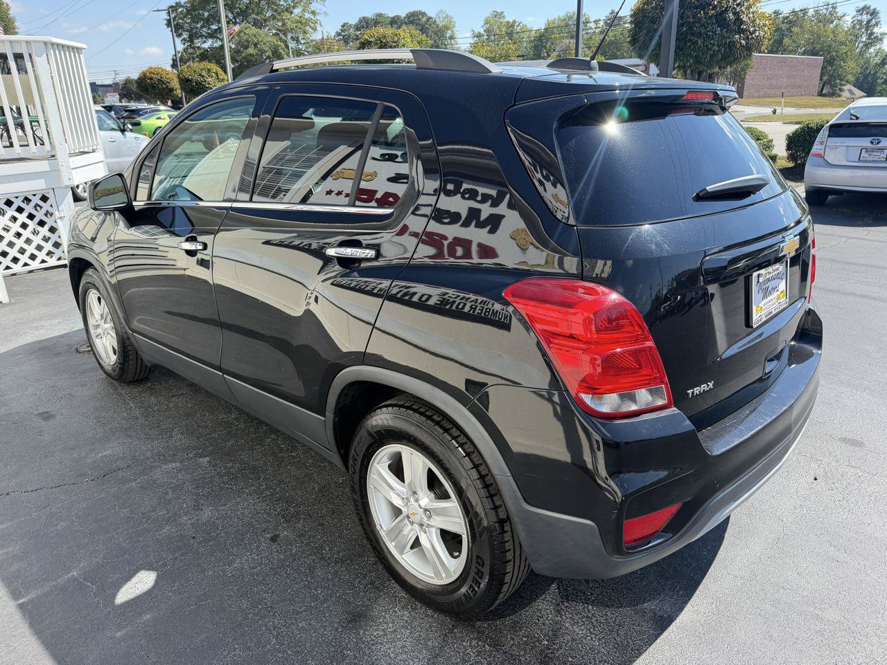 Used 2019 Chevrolet Trax LT w/ LT Convenience Package FWD image 5