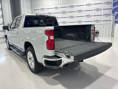 Used 2021 Chevrolet Silverado 1500 LTZ AWD/4WD image 6