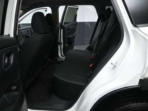 Used 2024 Nissan Rogue S image 25