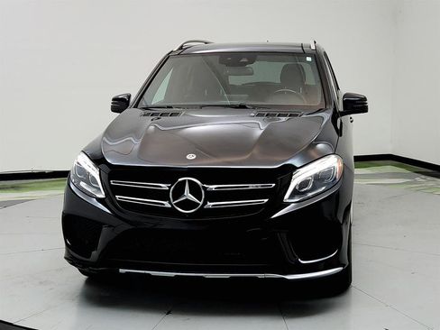 Used 2018 Mercedes-Benz GLE 43 AMG 4MATIC image 2