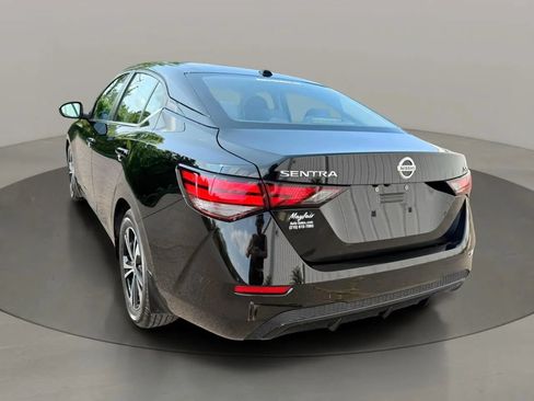 Used 2020 Nissan Sentra SV FWD image 5