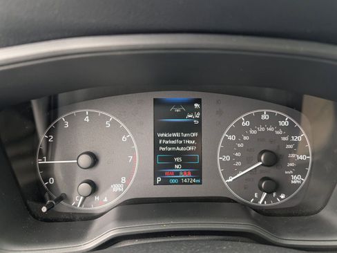 Used 2025 Toyota Corolla Cross LE image 23