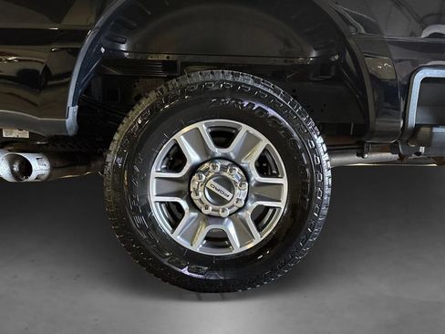 Certified 2024 Ford F250 Lariat AWD/4WD image 19