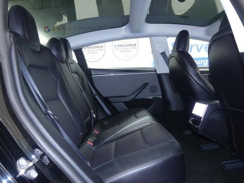 Used 2024 Tesla Model 3 image 18