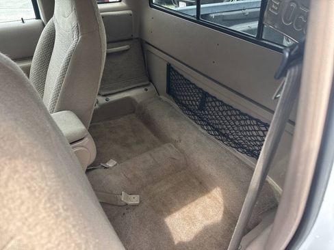 Used 1999 Ford Ranger XLT RWD image 12