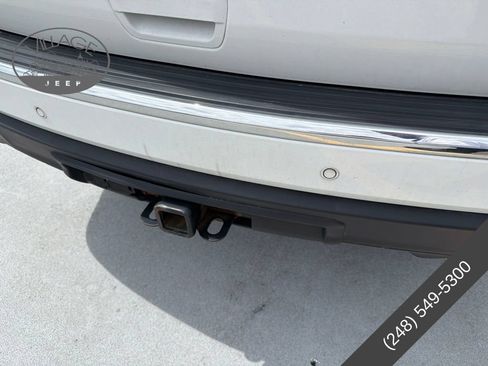 Used 2017 Jeep Grand Cherokee Limited w/ Luxury Group II AWD/4WD image 7
