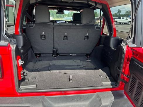 Used 2025 Jeep Wrangler Unlimited Sport AWD/4WD image 19