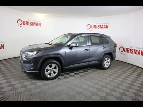 Used 2021 Toyota RAV4 XLE image 6