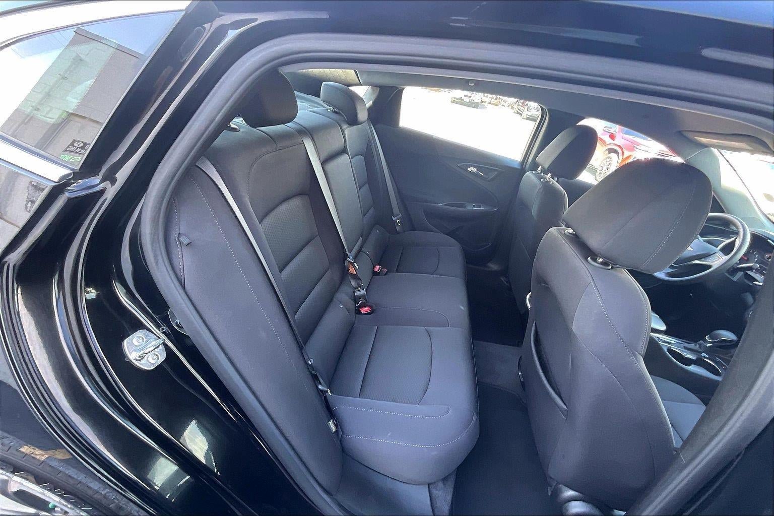 Used 2024 Chevrolet Malibu LT FWD image 24