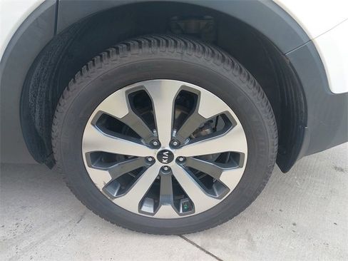 Used 2020 Kia Telluride S image 32