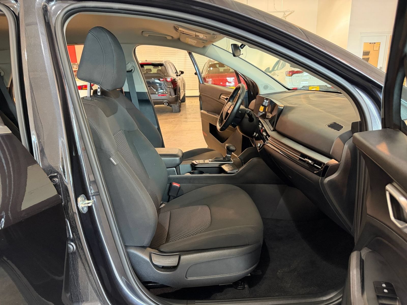 Used 2026 Kia Sportage LX FWD image 36