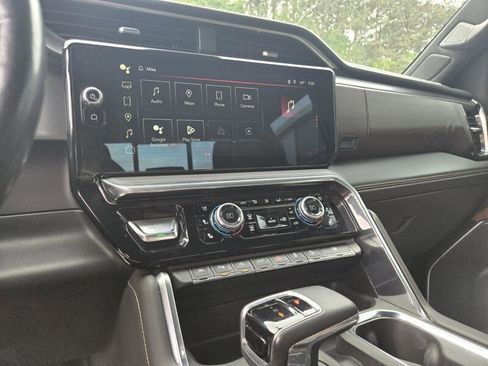 Used 2023 GMC Sierra 1500 Denali Ultimate AWD/4WD image 14