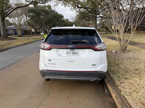 Used 2017 Ford Edge SEL w/ Equipment Group 201A image 6