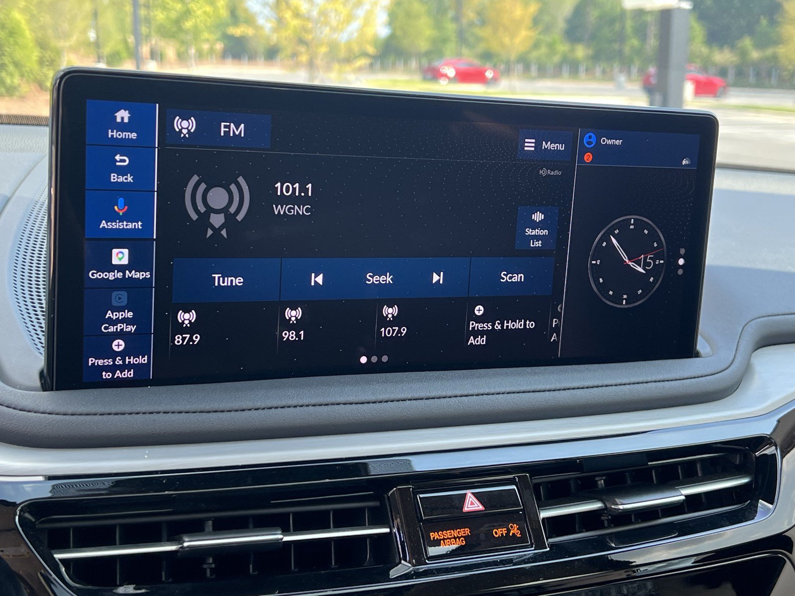 Certified 2025 Acura MDX w/ Technology Package FWD image 23