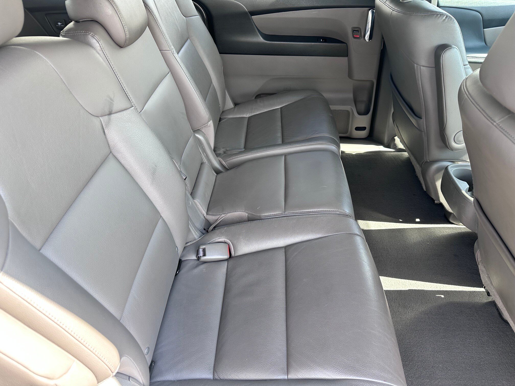 Used 2016 Honda Odyssey Touring Elite image 10