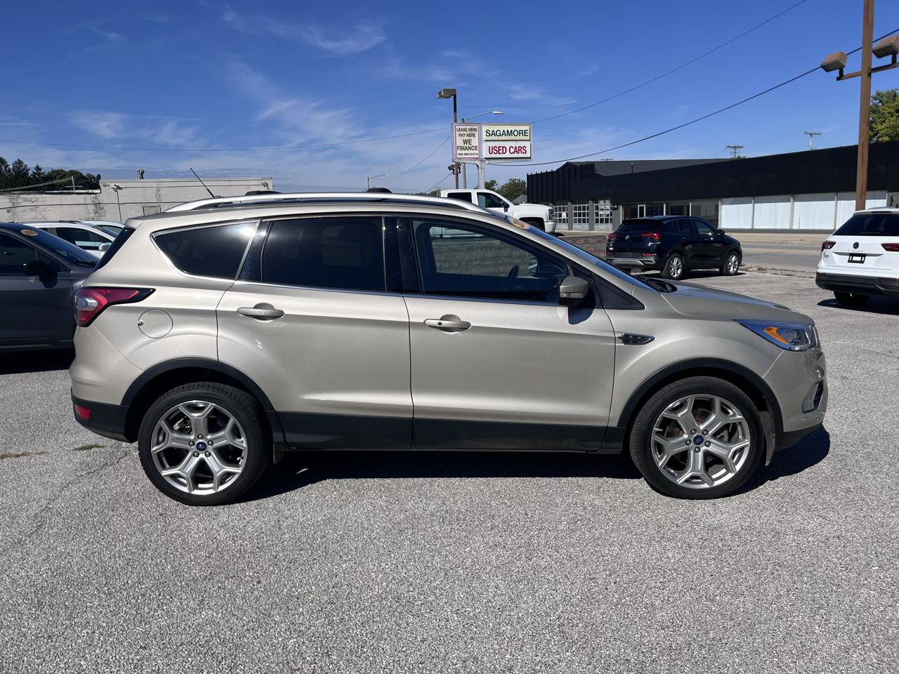 Used 2018 Ford Escape Titanium w/ Ford Safe & Smart Package AWD/4WD image 2
