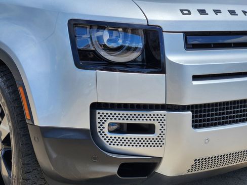 Used 2020 Land Rover Defender 110 First Edition AWD/4WD image 9