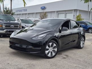 Used 2024 Tesla Model Y Long Range AWD/4WD video 1