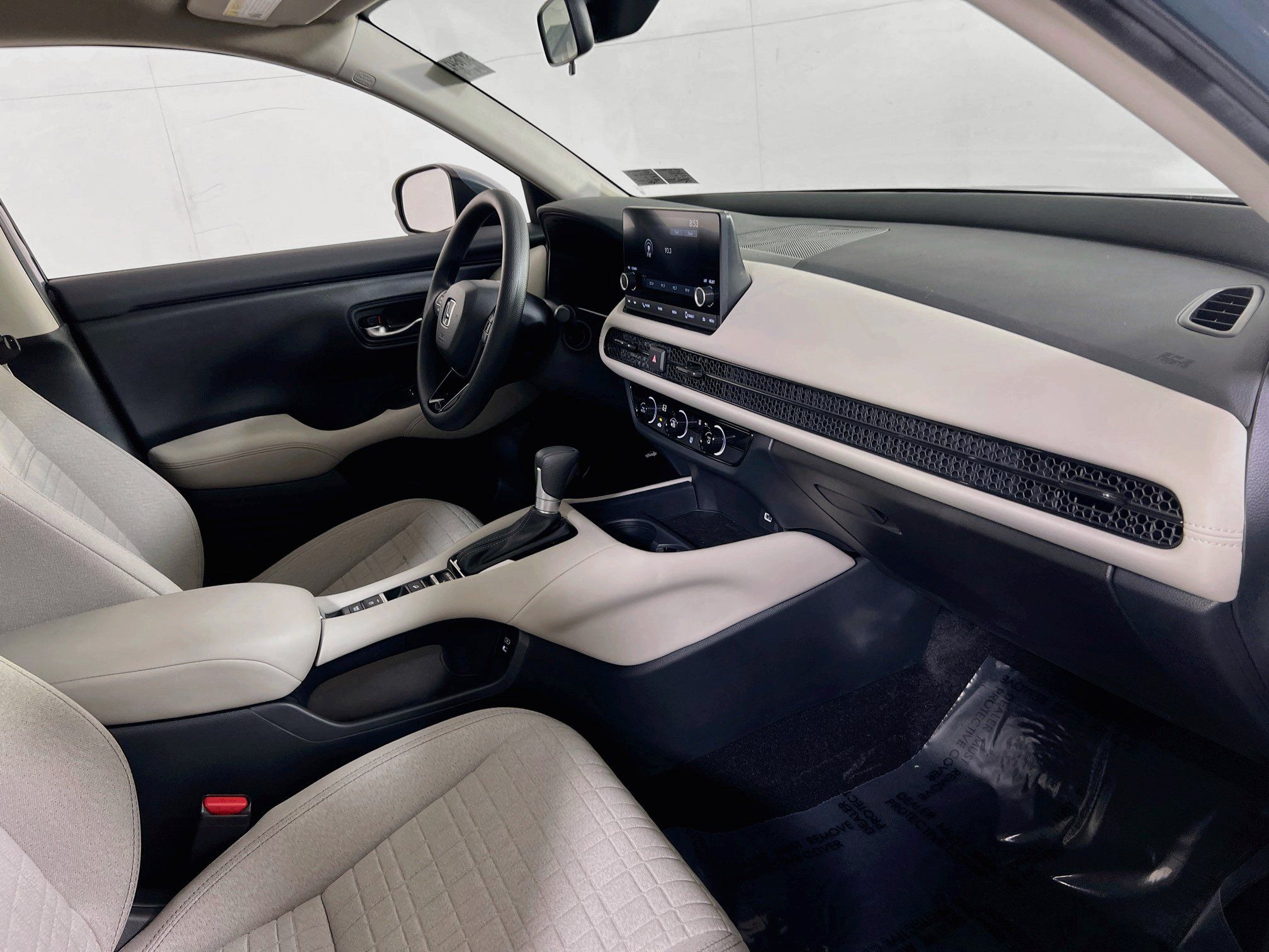 Used 2025 Honda HR-V LX image 26