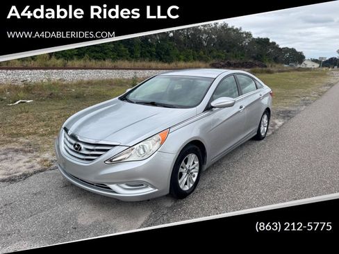 Used 2011 Hyundai Sonata GLS w/ Popular Equipment Pkg 2 FWD image 1