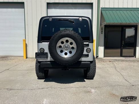 Used 2005 Jeep Wrangler Unlimited image 47