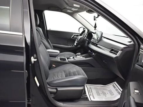 Used 2024 Mitsubishi Outlander FWD image 17