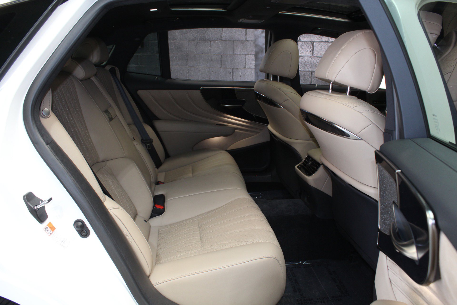 Used 2022 Lexus LS 500 w/ Interior Upgrade Package RWD image 50