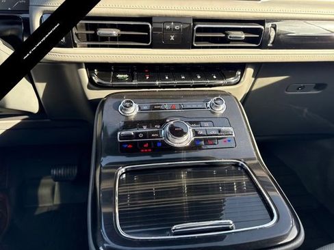 Certified 2023 Lincoln Nautilus Reserve w/ Equipment Group 201A image 22