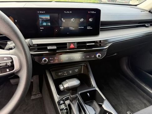 Used 2025 Kia K5 LXS image 21
