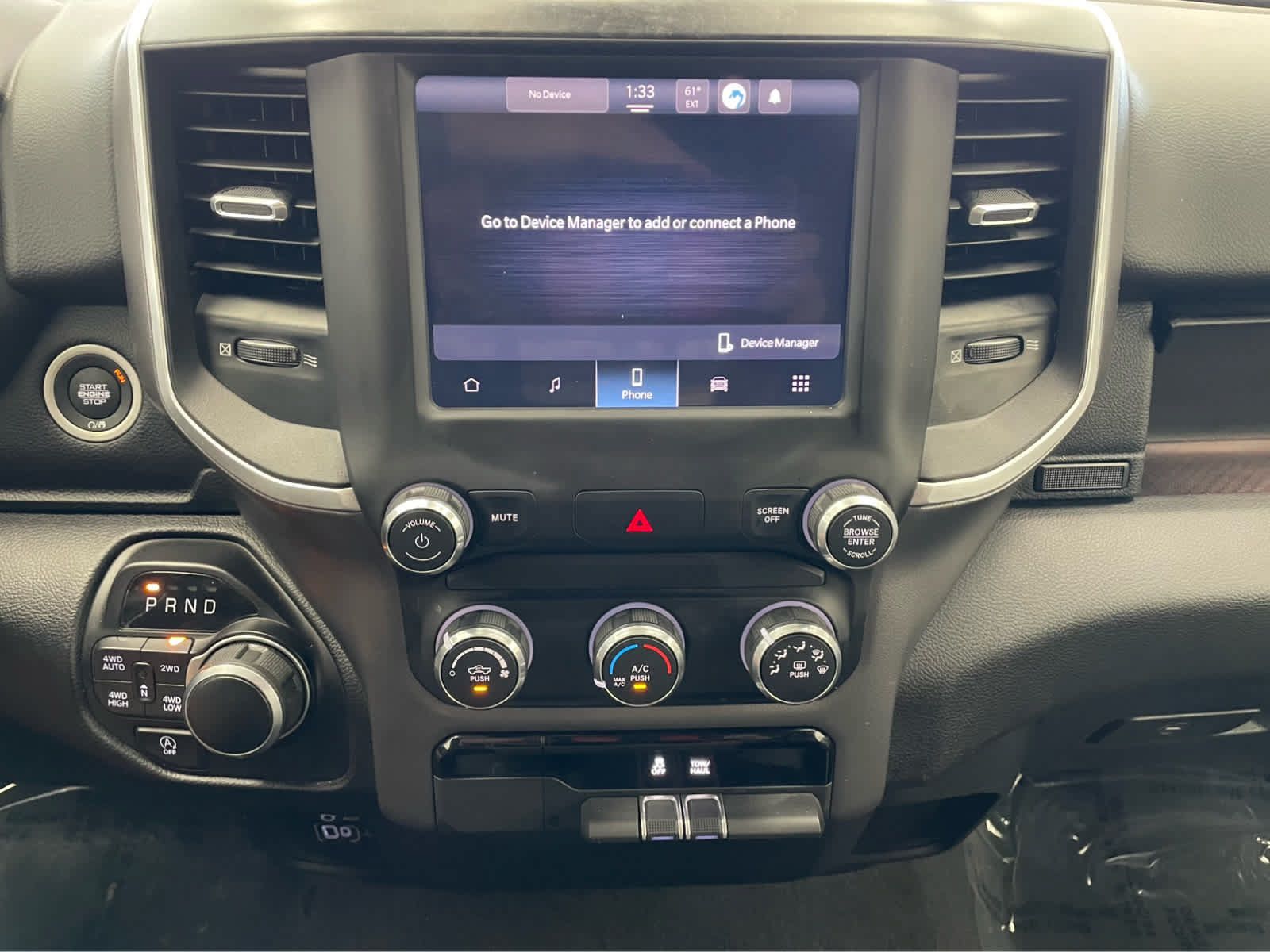 Used 2022 RAM 1500 Big Horn AWD/4WD image 3