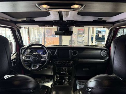 Used 2021 Jeep Wrangler Unlimited Sahara w/ Cold Weather Group AWD/4WD image 25