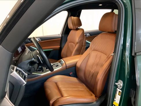 Used 2023 BMW X7 M60i w/ Executive Package image 7