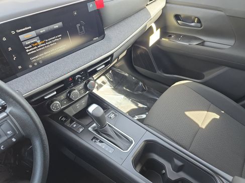 New 2026 Nissan Kicks S FWD image 25