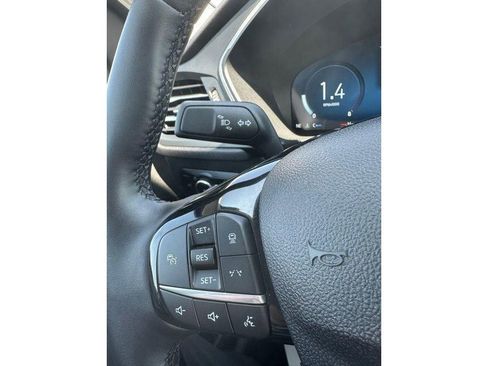 Used 2025 Ford Escape Platinum AWD/4WD image 25
