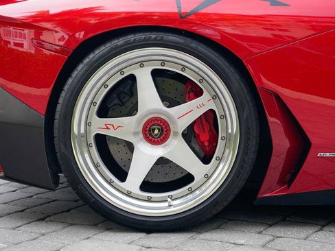 Used 2016 Lamborghini Aventador LP 750-4 Superveloce image 31