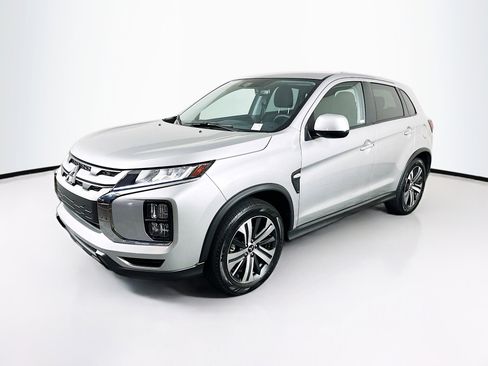 Used 2025 Mitsubishi Outlander Sport AWD image 3