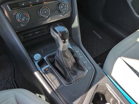 Used 2022 Volkswagen Tiguan S image 19