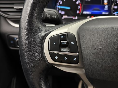 Used 2022 Ford Explorer XLT RWD image 26