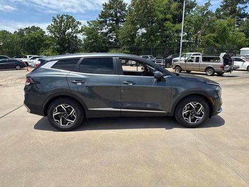 Used 2024 Kia Sportage LX FWD image 9