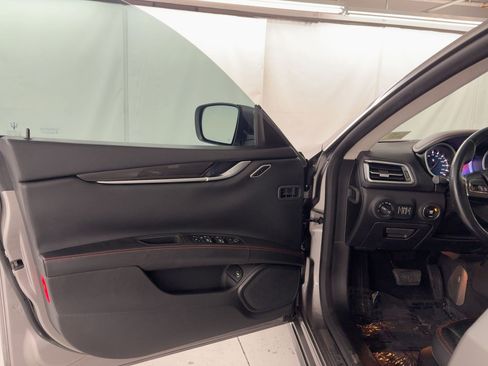 Used 2016 Maserati Ghibli 4dr Sdn image 22