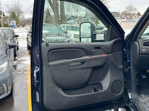 Used 2011 Chevrolet Silverado 2500 LTZ w/ Snow Plow Prep Package image 17