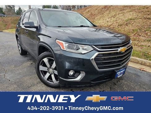 Used 2020 Chevrolet Traverse LT w/ LT Premium Package image 1
