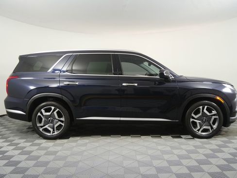 Used 2025 Hyundai Palisade SEL image 2